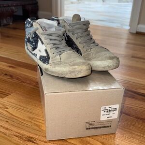 Golden Goose Men's Black and White Star Sneakers